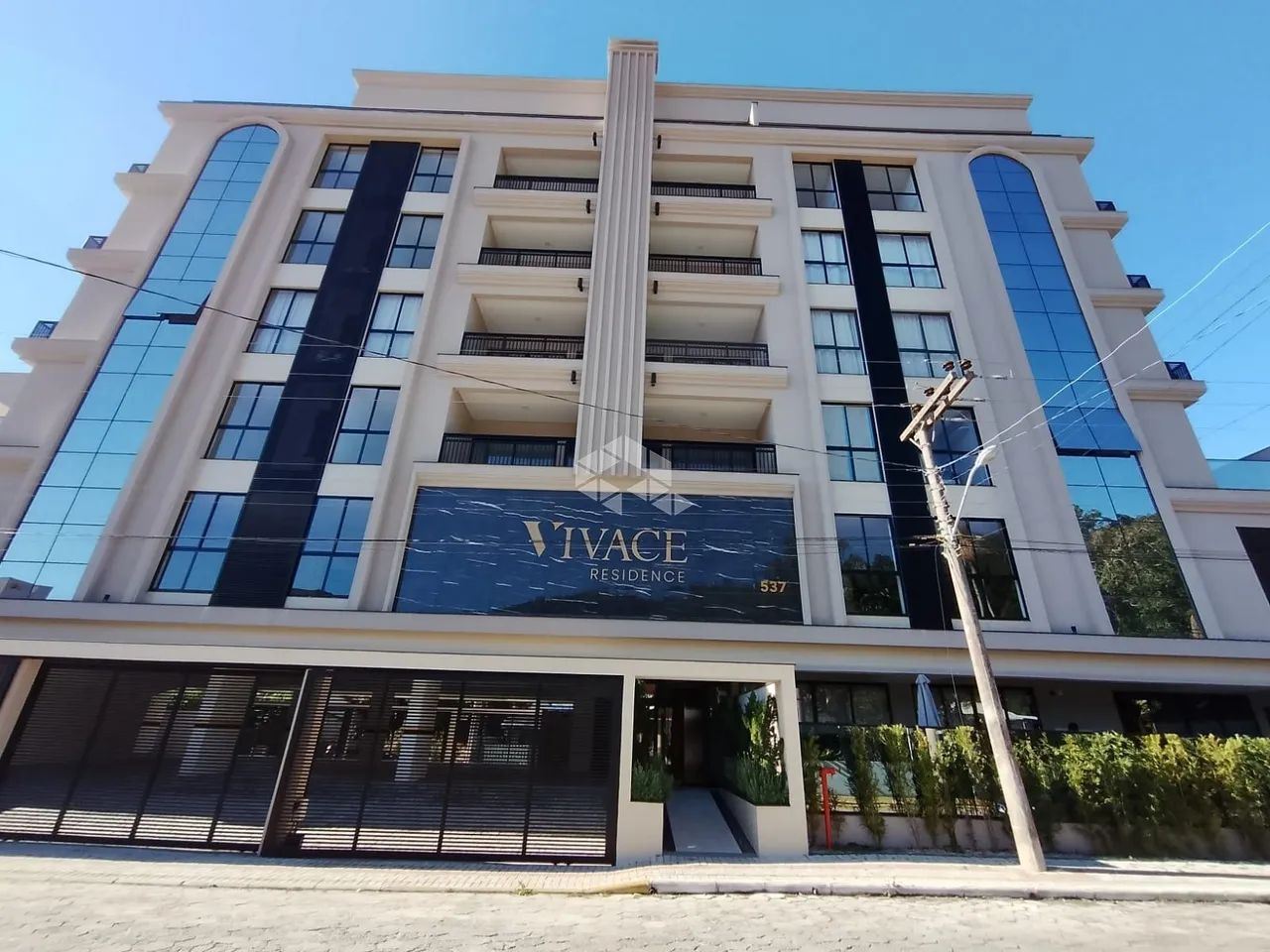 Apartamento com 2 suítes próximo ao mar no Centro de Bombinhas