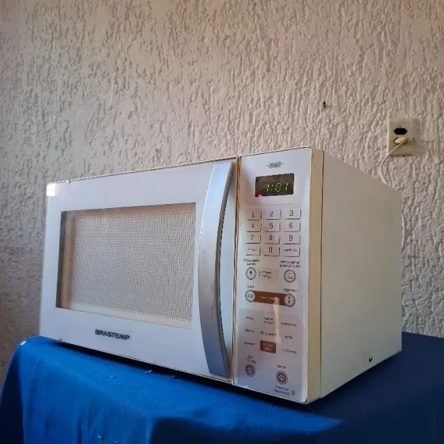 Micro-ondas Brastemp - Excelente - Foto 3