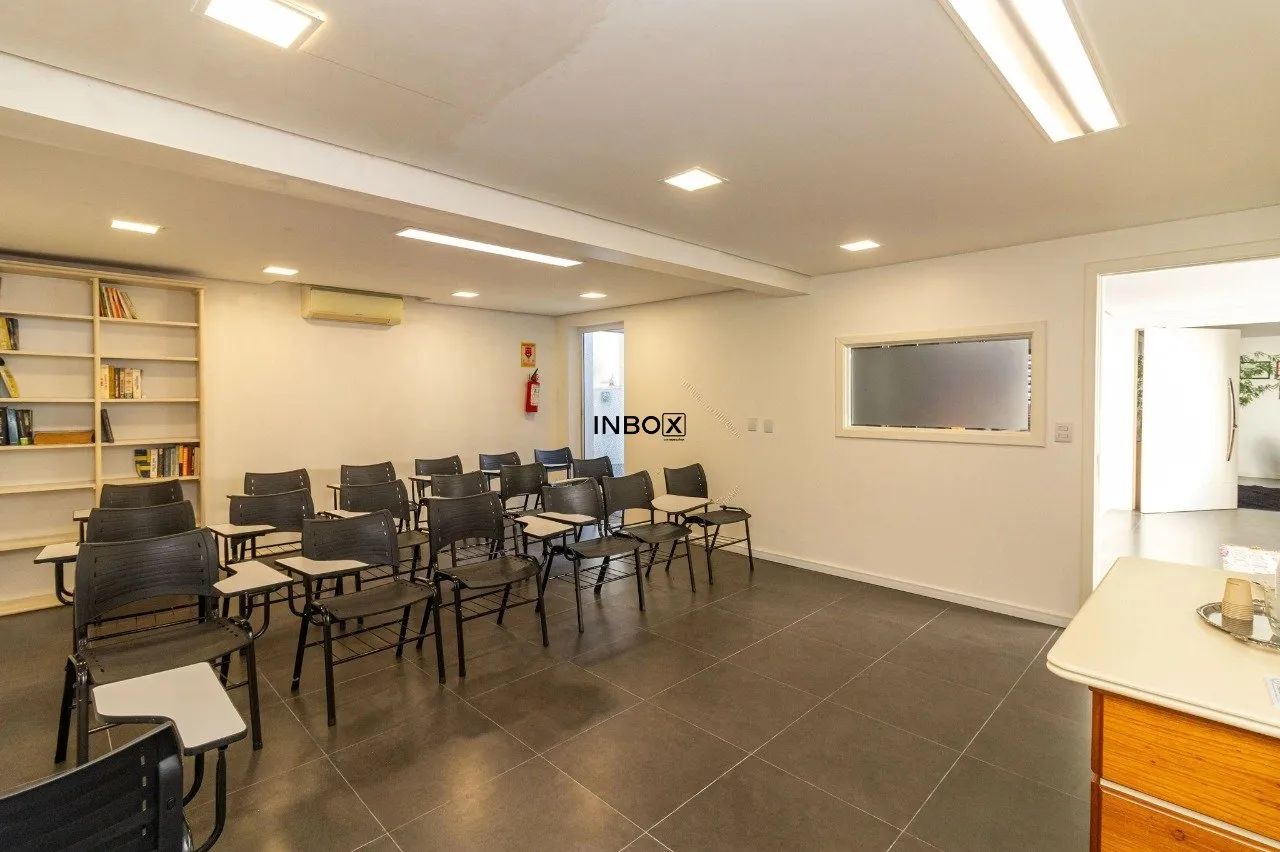 Casa Comercial com 235m², Auditório e 3 Vagas - Foto 5