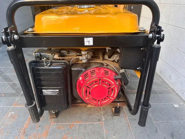 Gerador de energia 9kva gasolina CSM GM 8000e com partida eletrica apenas 17 horas de uso - Foto 2