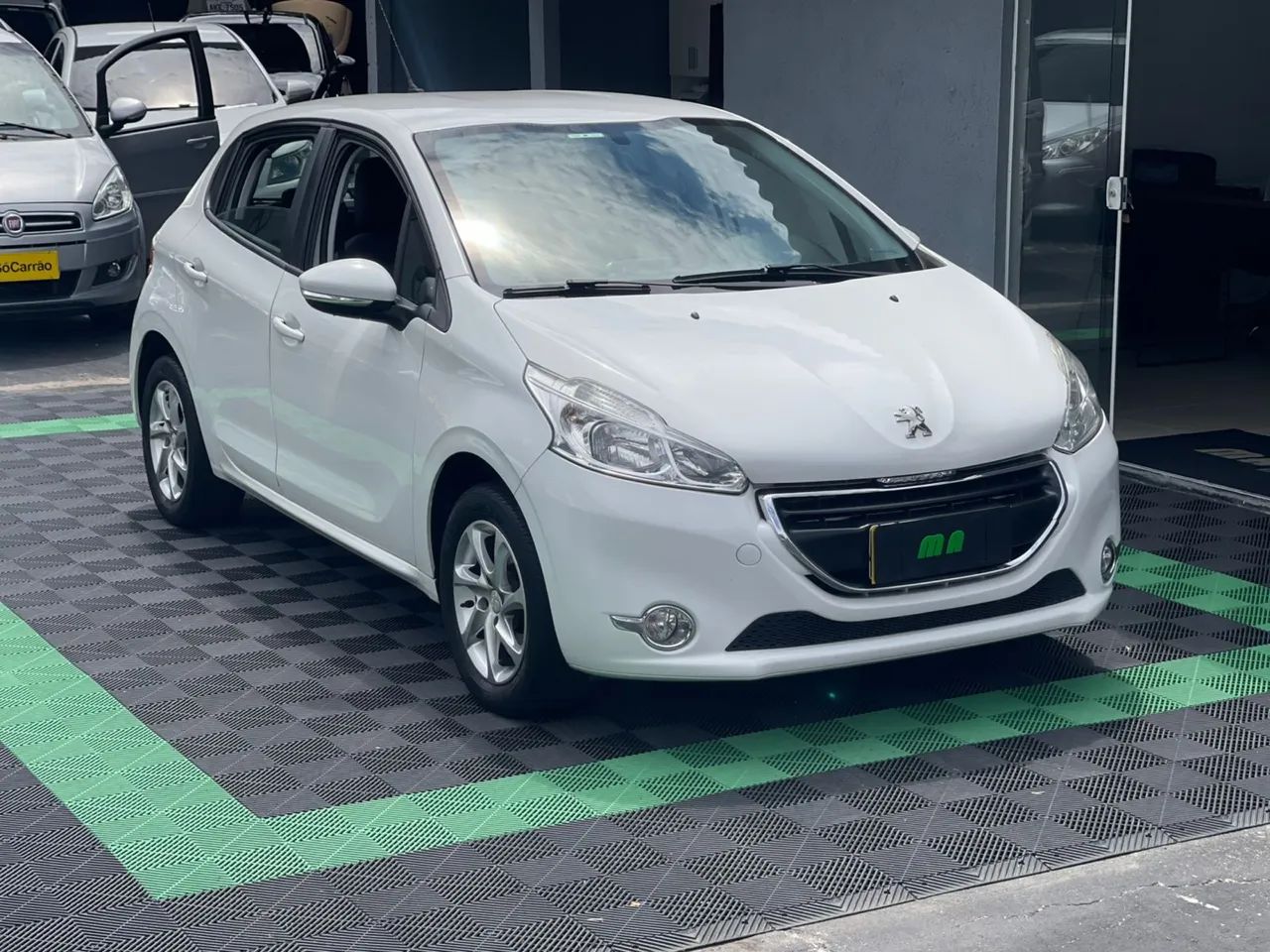 Peugeot 208 2016