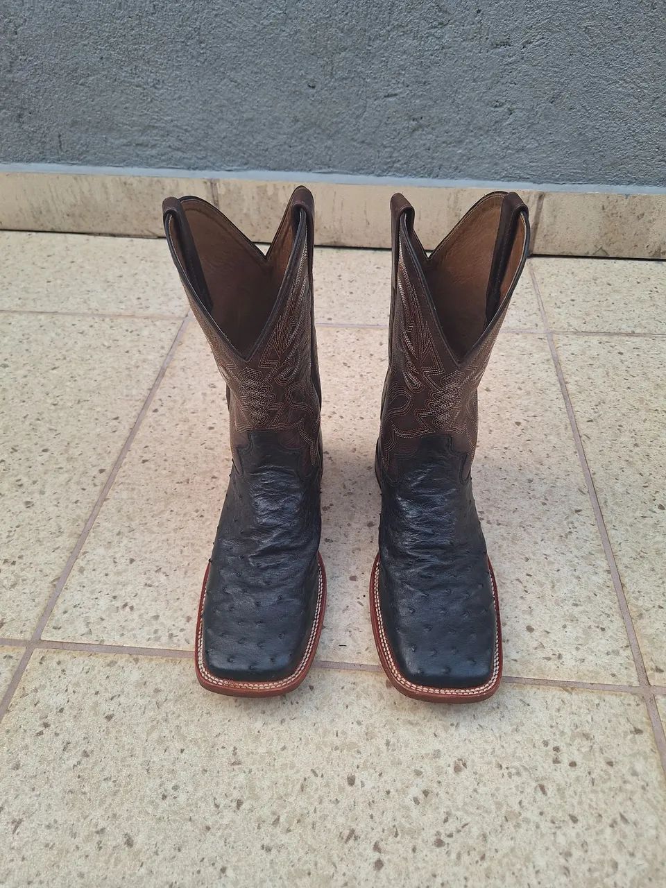 Bota Jácomo couro de avestrúz 
