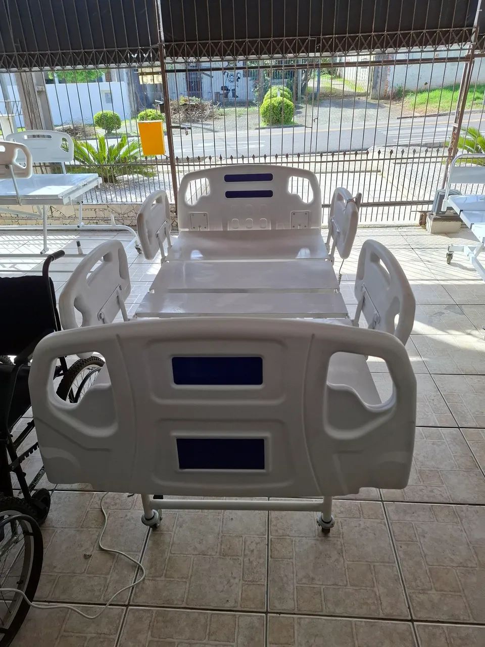 Cama hospitalar eletrônica 