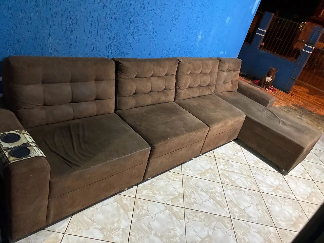 Vendo sofá grande em bom estado, 700rs, Foz do Iguaçu pr.