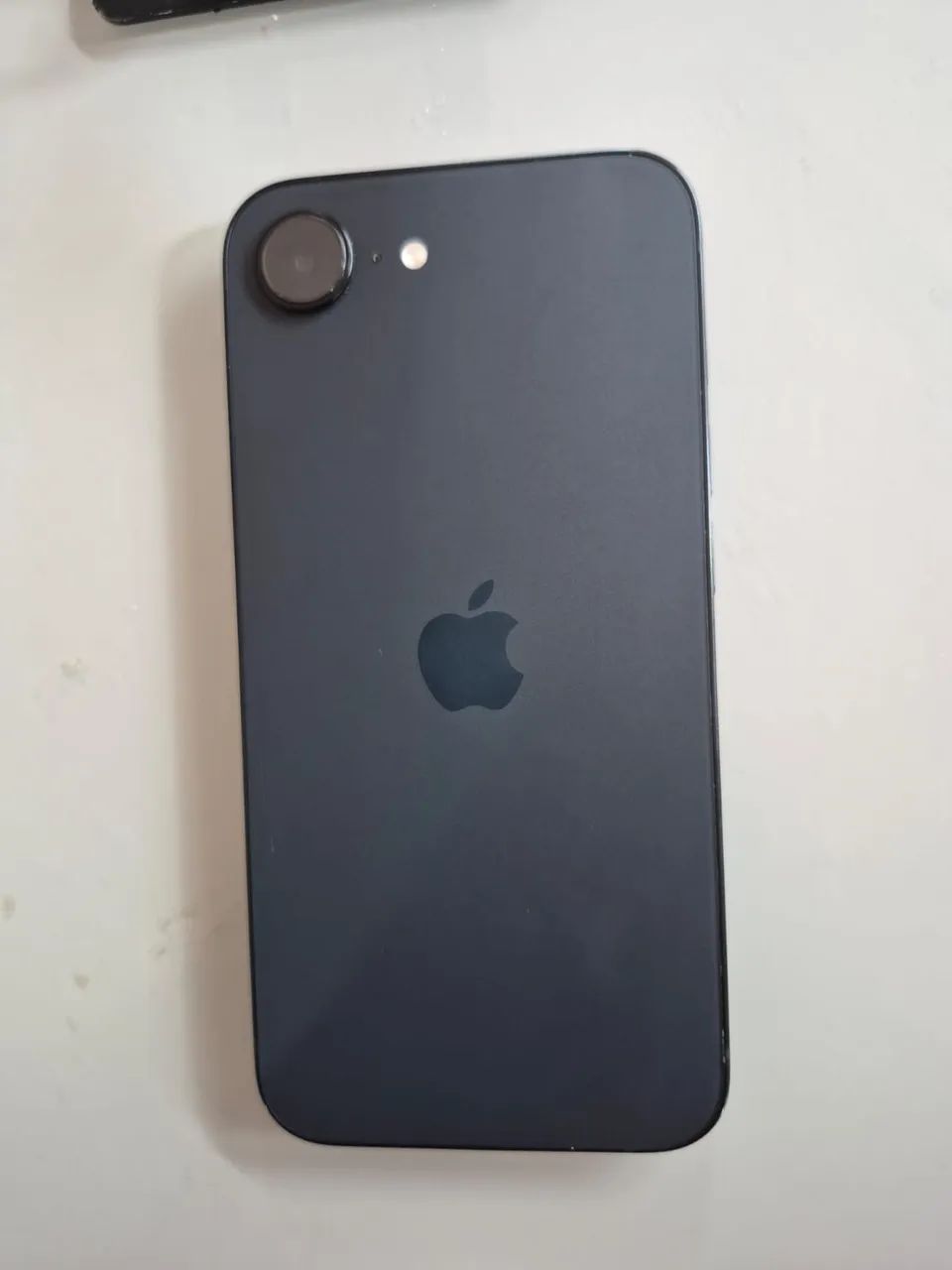 iPhone 16e