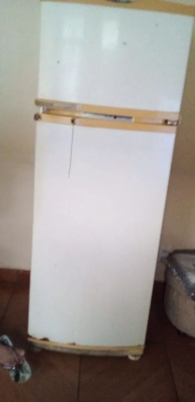 GELADEIRA USADA BRASTEMP