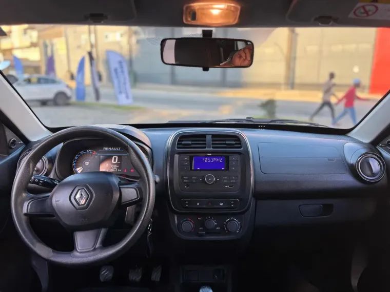Renault Kwid Zen 1.0 Flex 12V 5P Mec. 2024 - Foto 5
