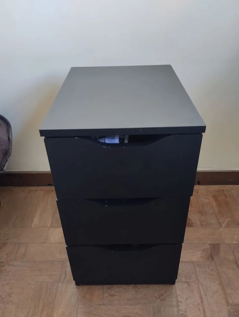 Móvel gaveteiro preto multiusos 3 gavetas