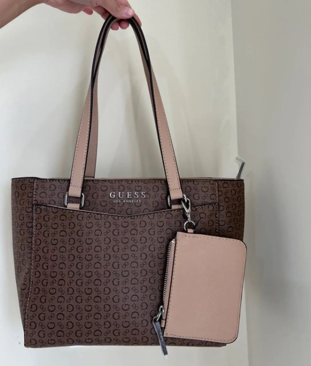 Bolsa Guess Lockwood Carryall Bege