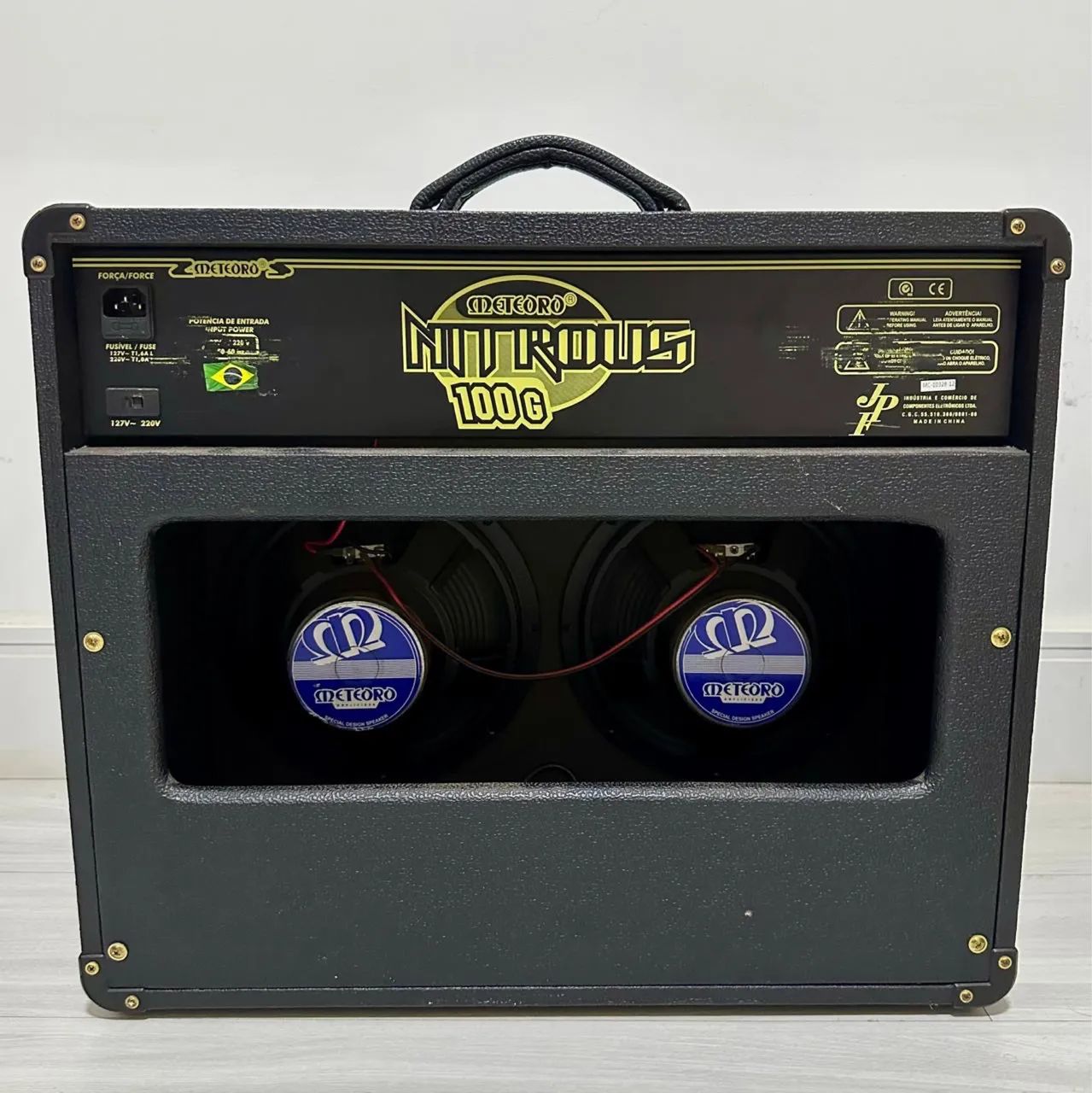 Amplificador Meteoro Nitrous 210-GS 100W - Potência e Versatilidade! - Foto 2