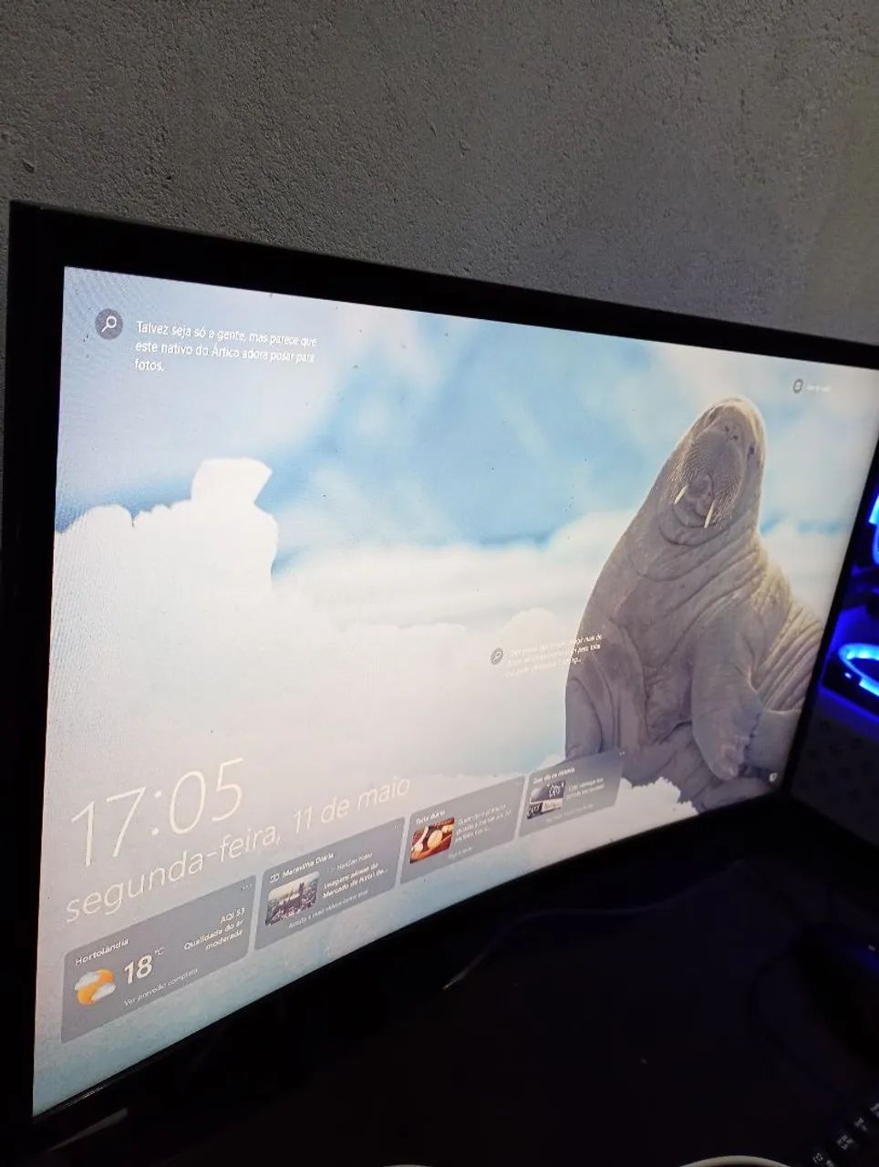 Monitor 24" Samsung curvo excelente sem novidades  - Foto 4