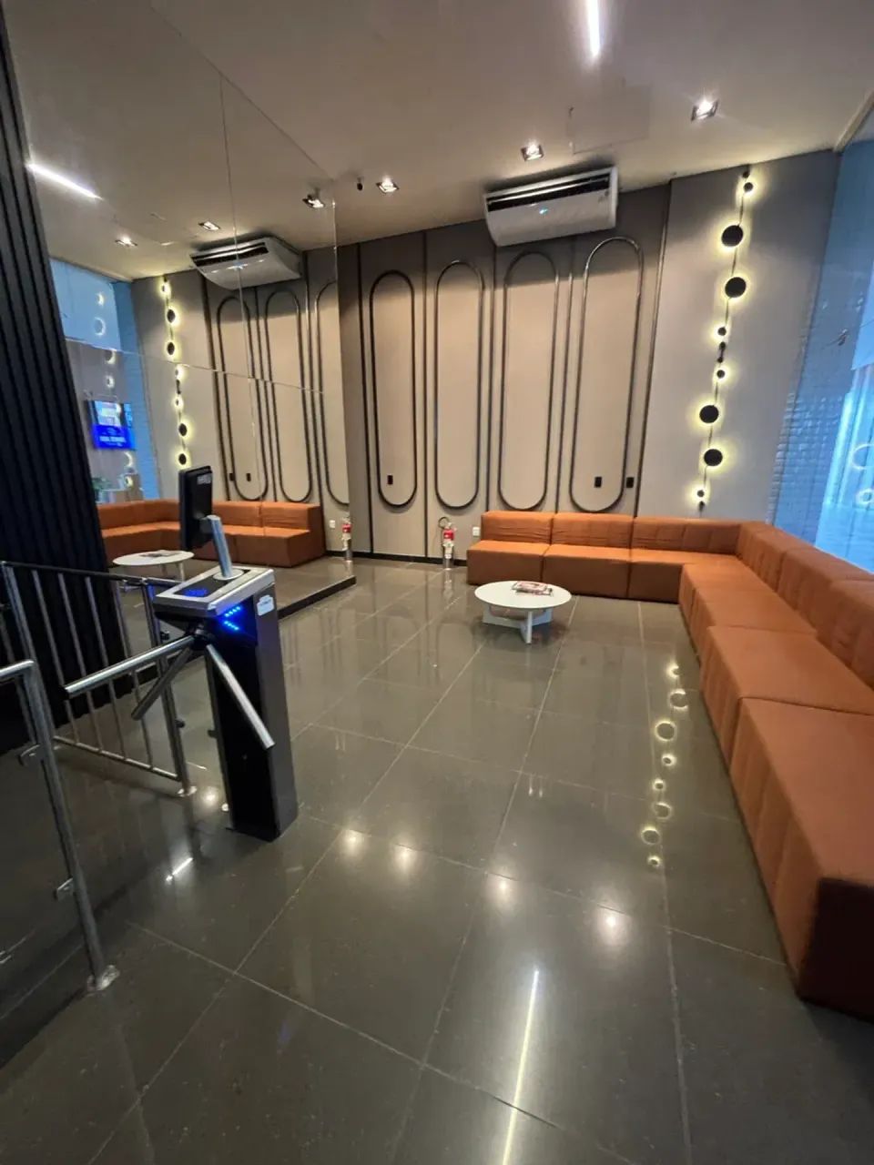 VENDO SALA COMERCIAL NO HUMBERTO LOBO - Foto 3