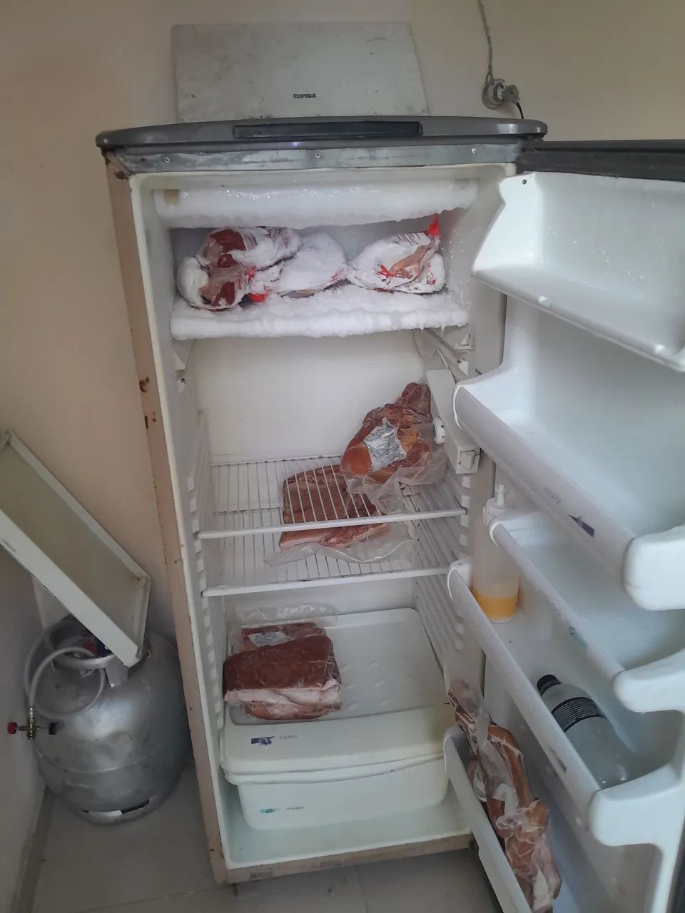 Geladeira funcionando muito bem.  - Foto 3