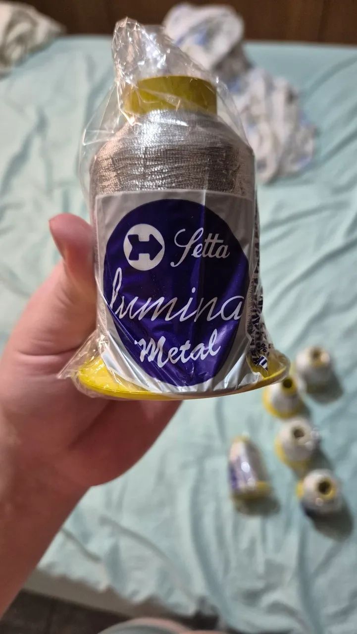 linhas prata para bordado - Foto 5