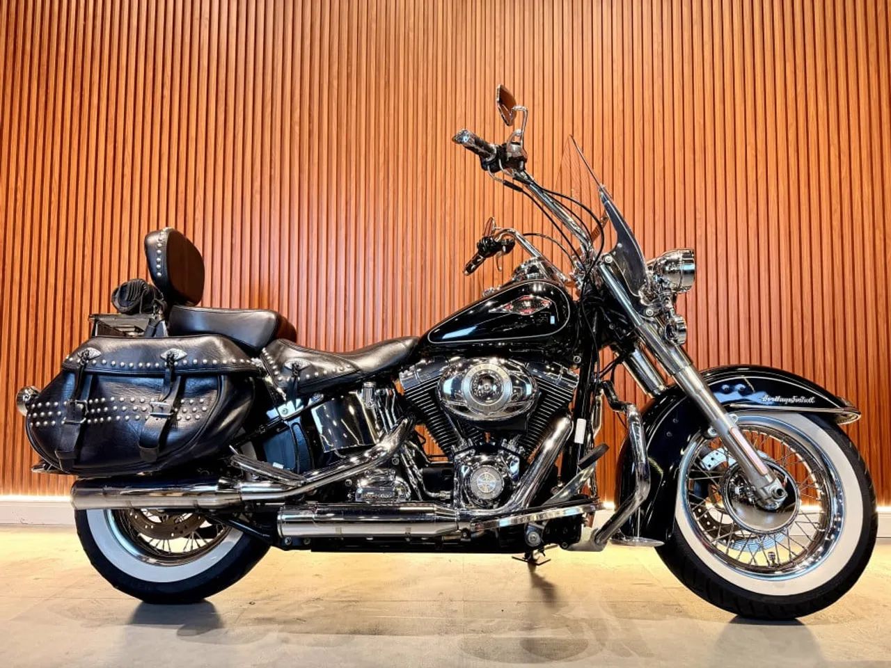 Harley Davidson Heritage SOFTAIL CLASSIC FLSTC 2015 - Foto 3