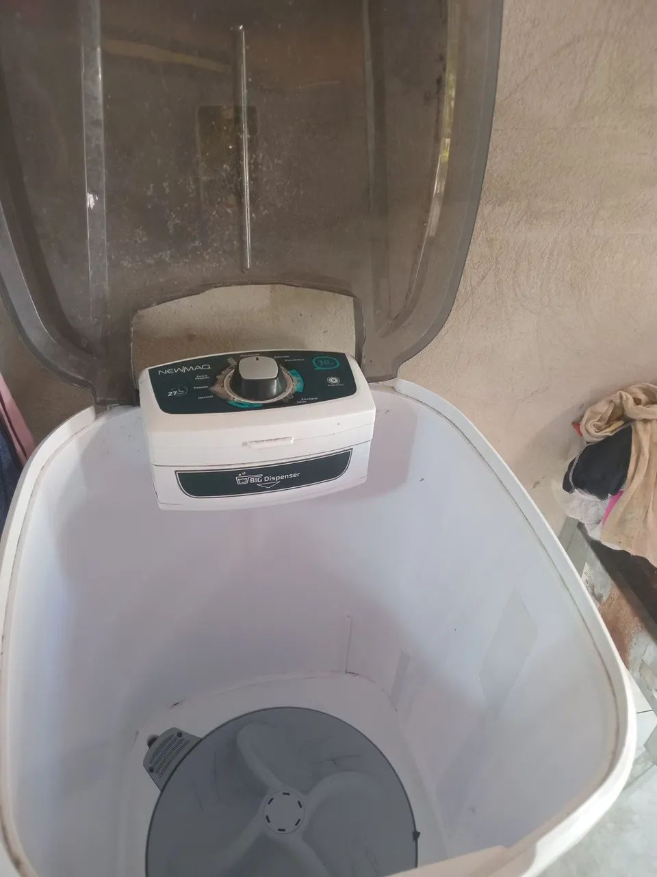 Tanquinho em bom estado
