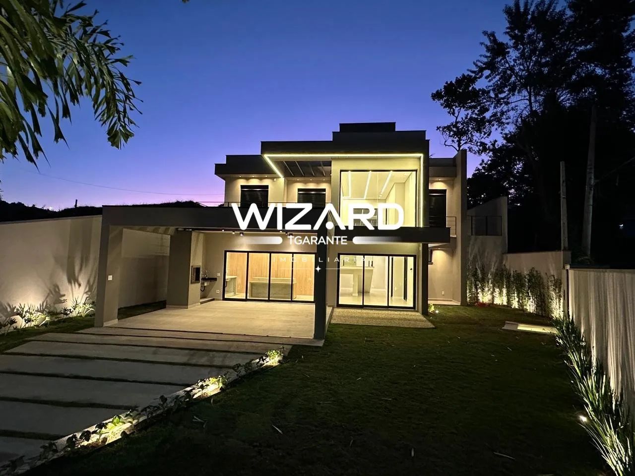 Casa para venda com três quartos, suíte e closet - Foto 3