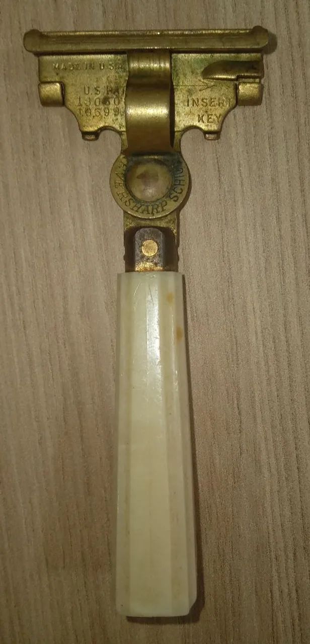 Barbeador vintage  Eversharp Schick