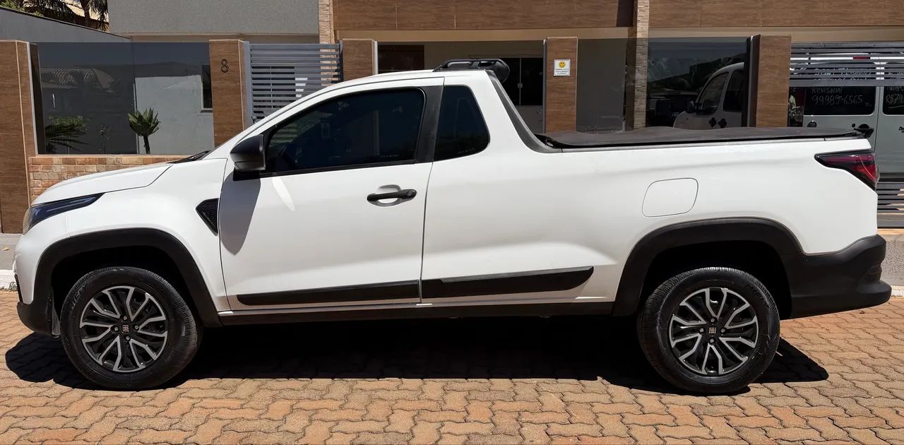 Fiat Strada Endurance 1.4 Flex 8V CS Plus 2023 - Foto 4