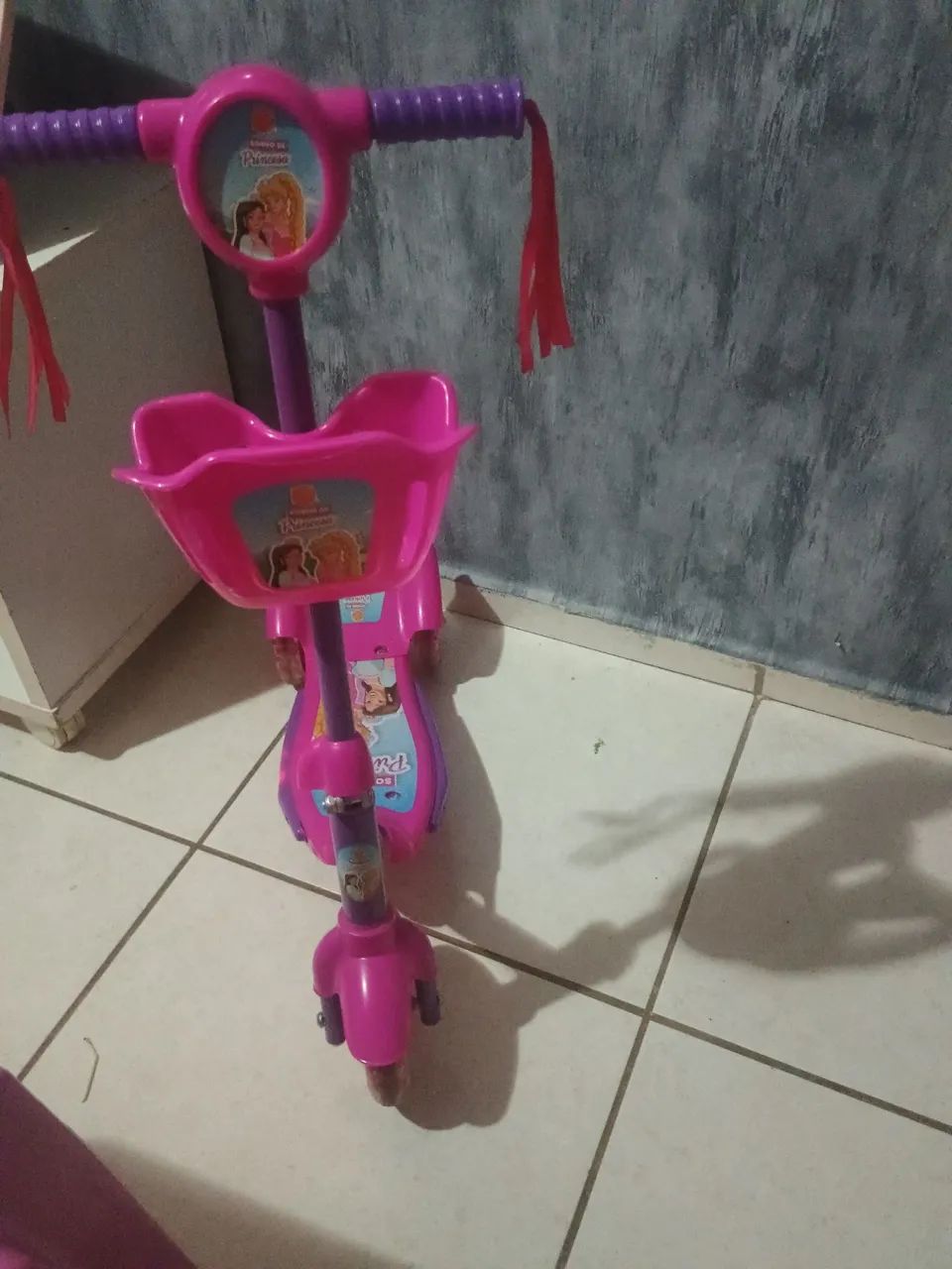 Patinete Rosa da princesa usado 3 vezes  - Foto 2