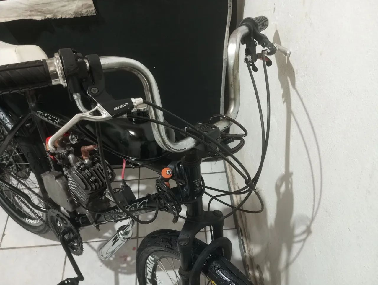 Vendo bicicleta motorizada  - Foto 2