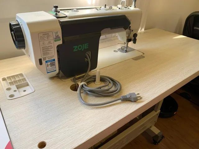 Máquina de Costura Industrial Semi Nova - Reta Zoje Direct Drive - Foto 2