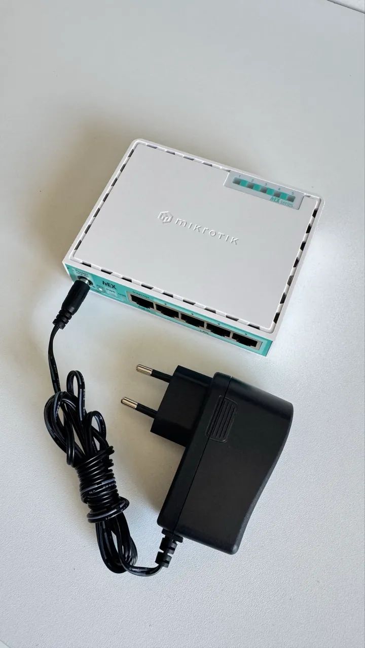 Mikrotik RB750Gr3 - Foto 3