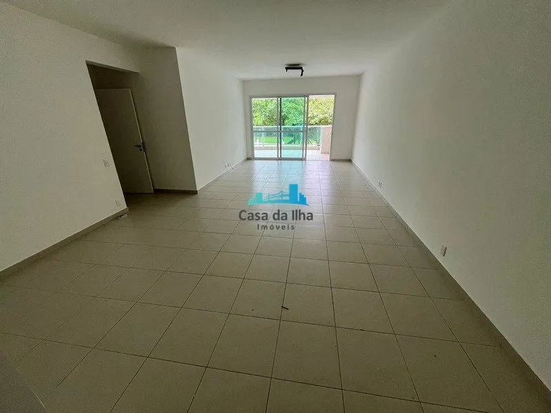 Apartamento amplo no Cacupé com 3 suítes 2 vagas - Foto 5