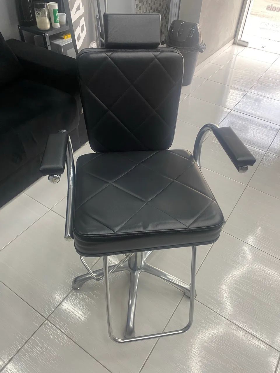 Cadeira de barbeiro hidráulica  - Foto 2