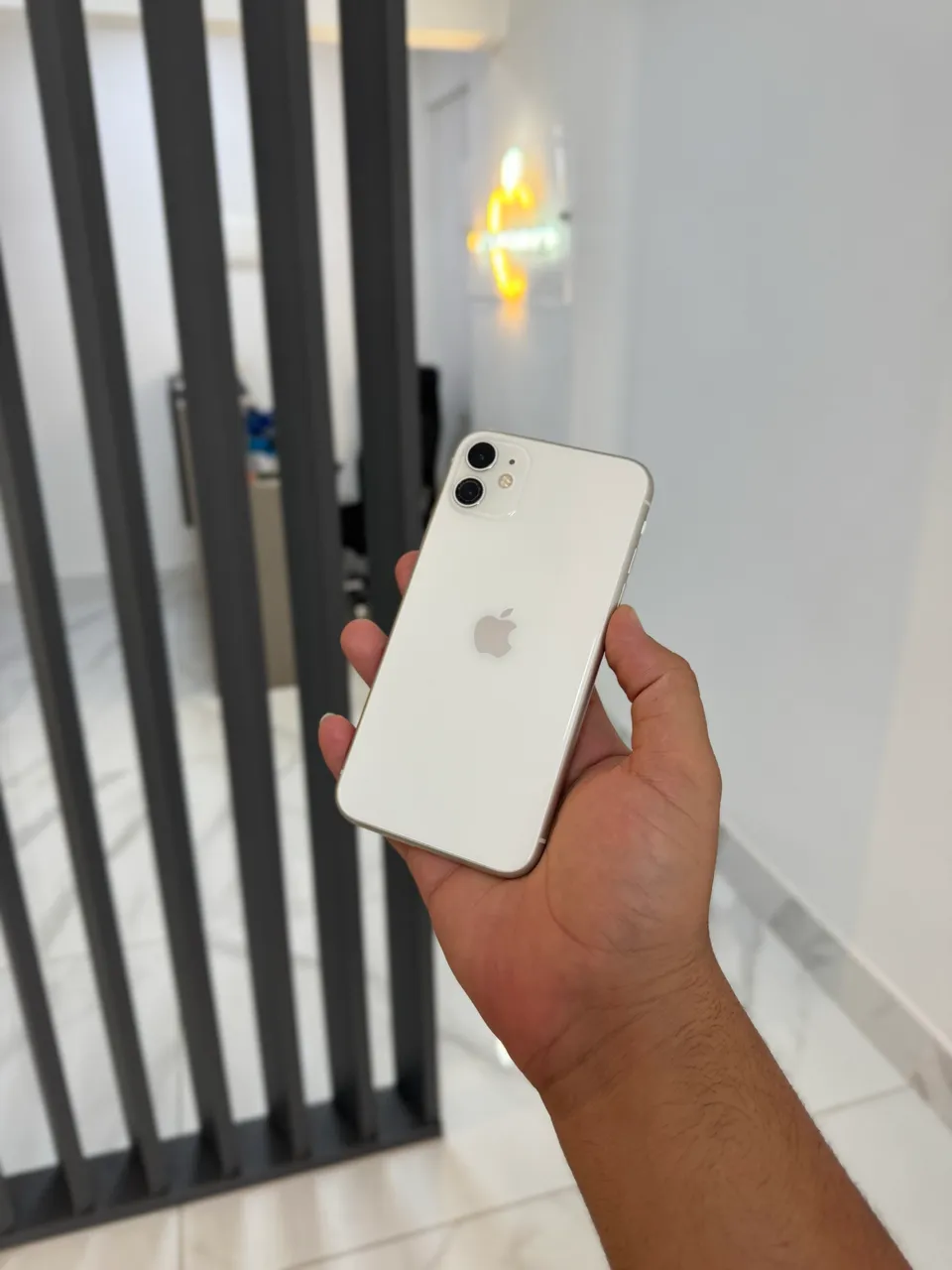 iPhone 11 64GB Preto - Original, Face ID OK - R$850 - Celulares e