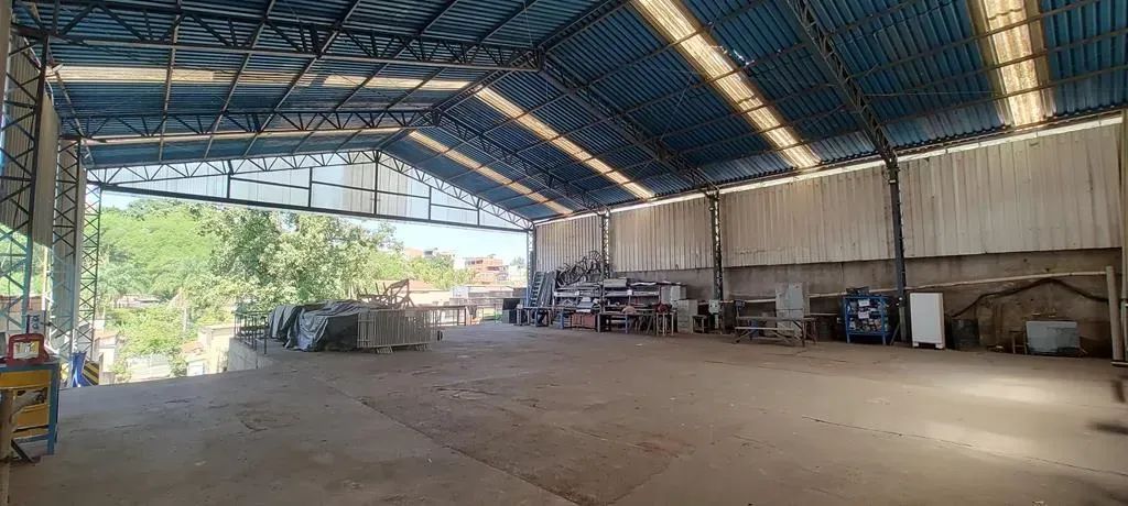 VENDO GALPÃO NO RETIRO (2.000M²)