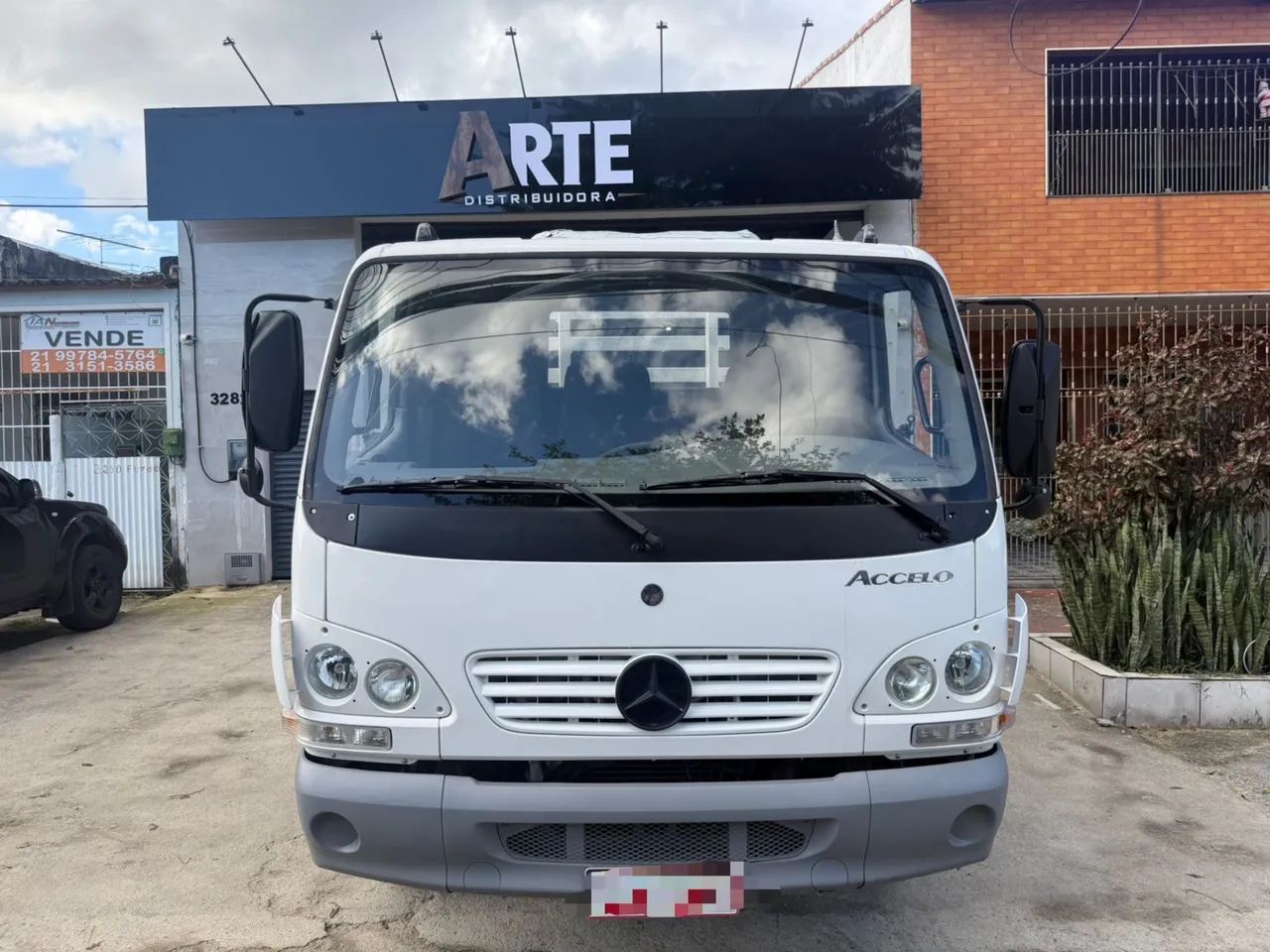 Mercedes accelo 715 - Foto 2