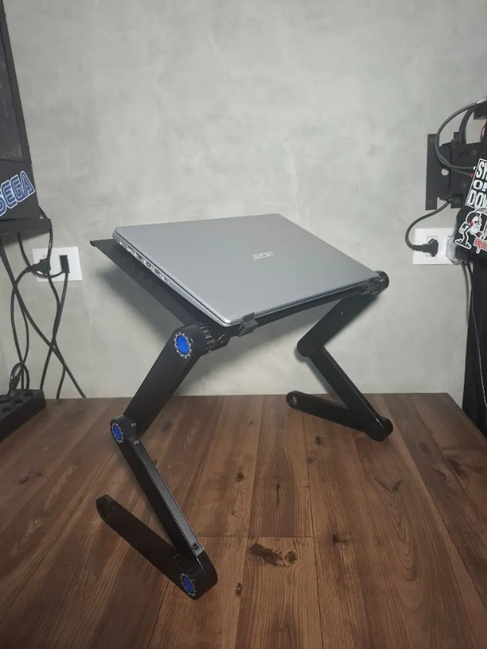 Mesa Suporte Articulado para Notebook - Praticamente novo! - Foto 3