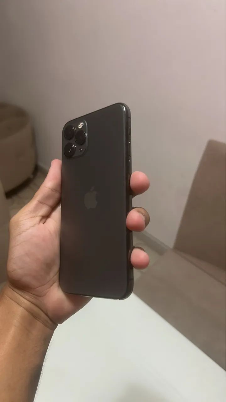 ? iPhone 11 Pro 256GB Preto