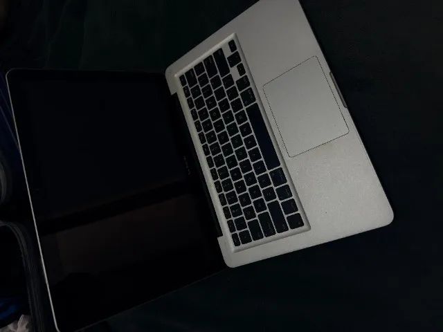Macbook Pro 2011 (Retirada de Peças/Ou Conserto) LER ANÚNCIO - Foto 5