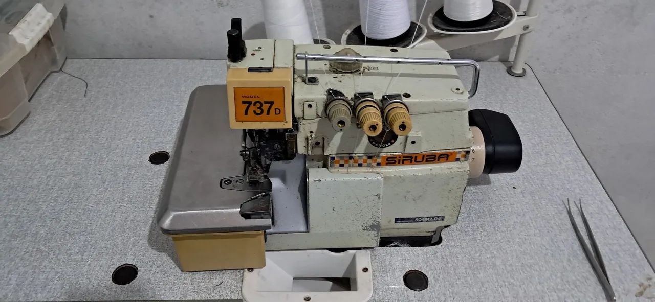 Vendo Overloque industrial SIRUBA 737D  - Foto 2