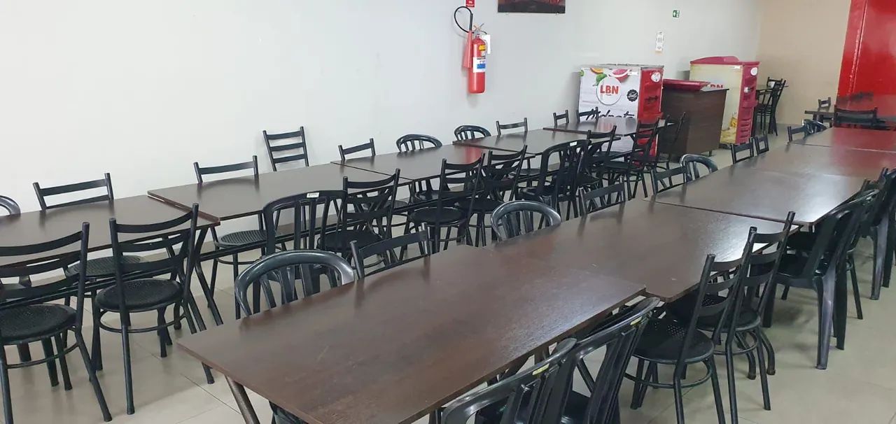 Mesa para 04 cadeiras 
