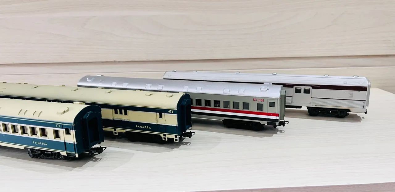 Kit 4 Carros Passageiros - Frateschi - Foto 4