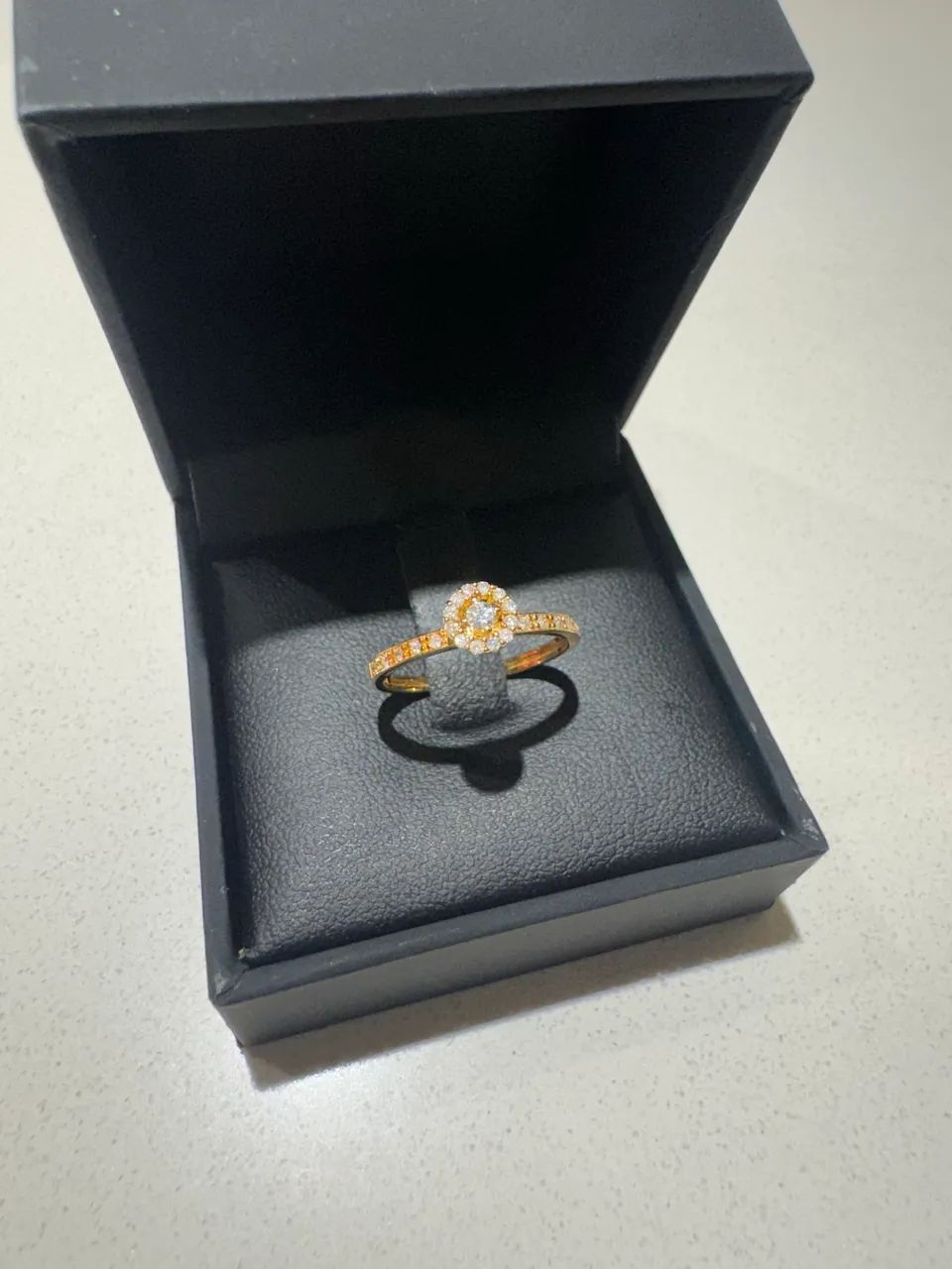 ANEL PAVÊ 1 diamante ouro 18 kilates  - Foto 3