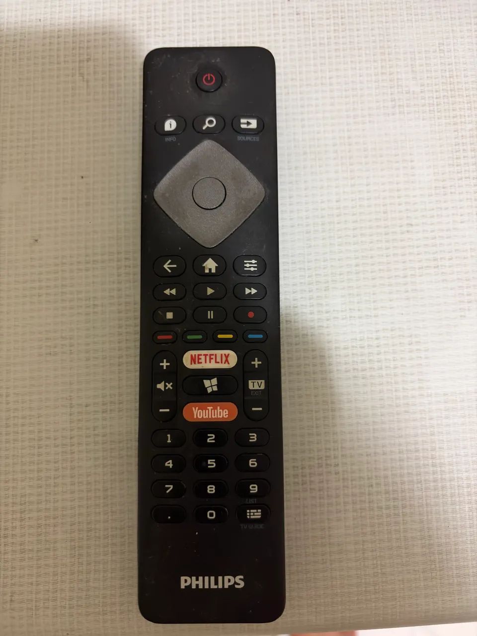 Smart TV Phillips 50' modelo 50PUG6654/78  - Foto 2