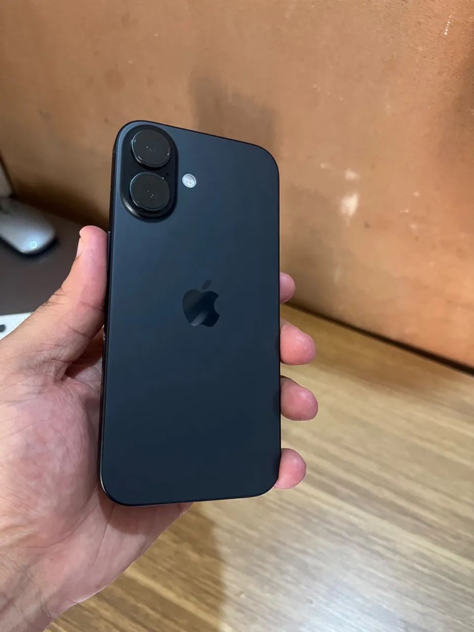 iPhone 16 preto 128GB impecável  - Foto 4