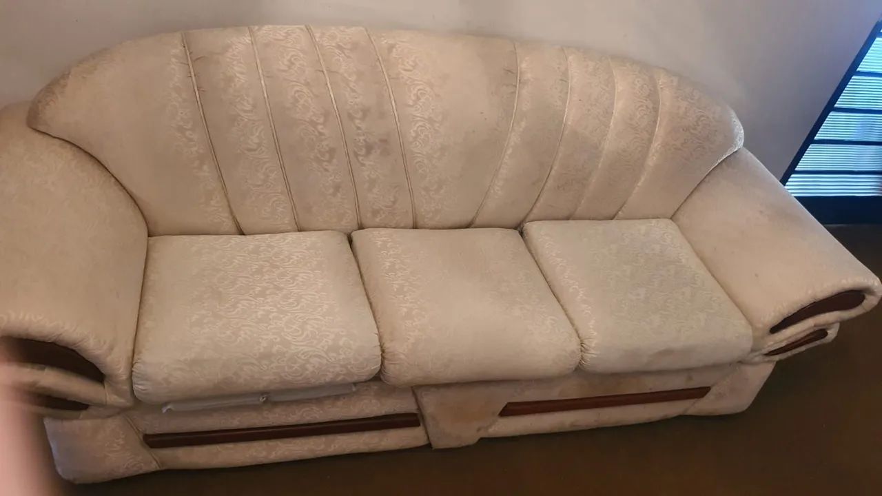 Sofá 2 e 3 lugares branco - Foto 4