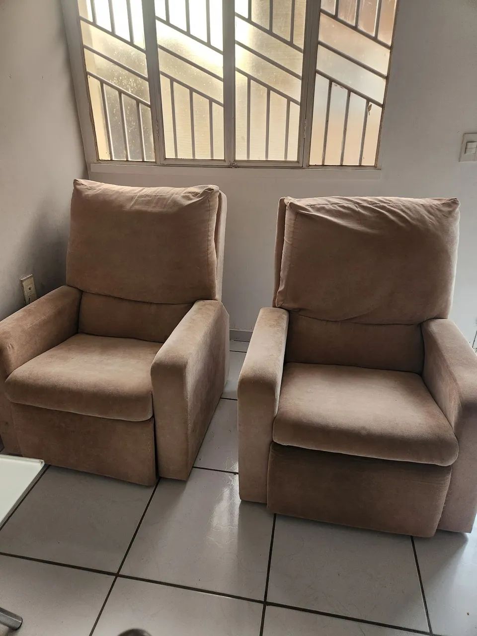 Vendem-se poltronas. 500,00 cada - Foto 3