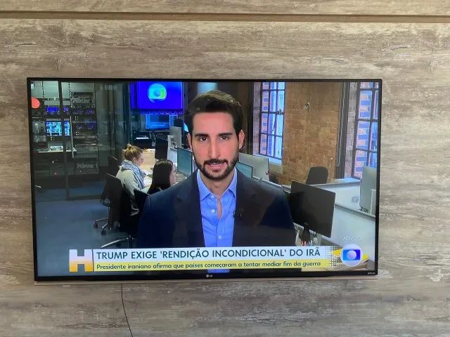 TV LG 55? Ultra HD 4K - Imagem Perfeita + Controle Original - Foto 2