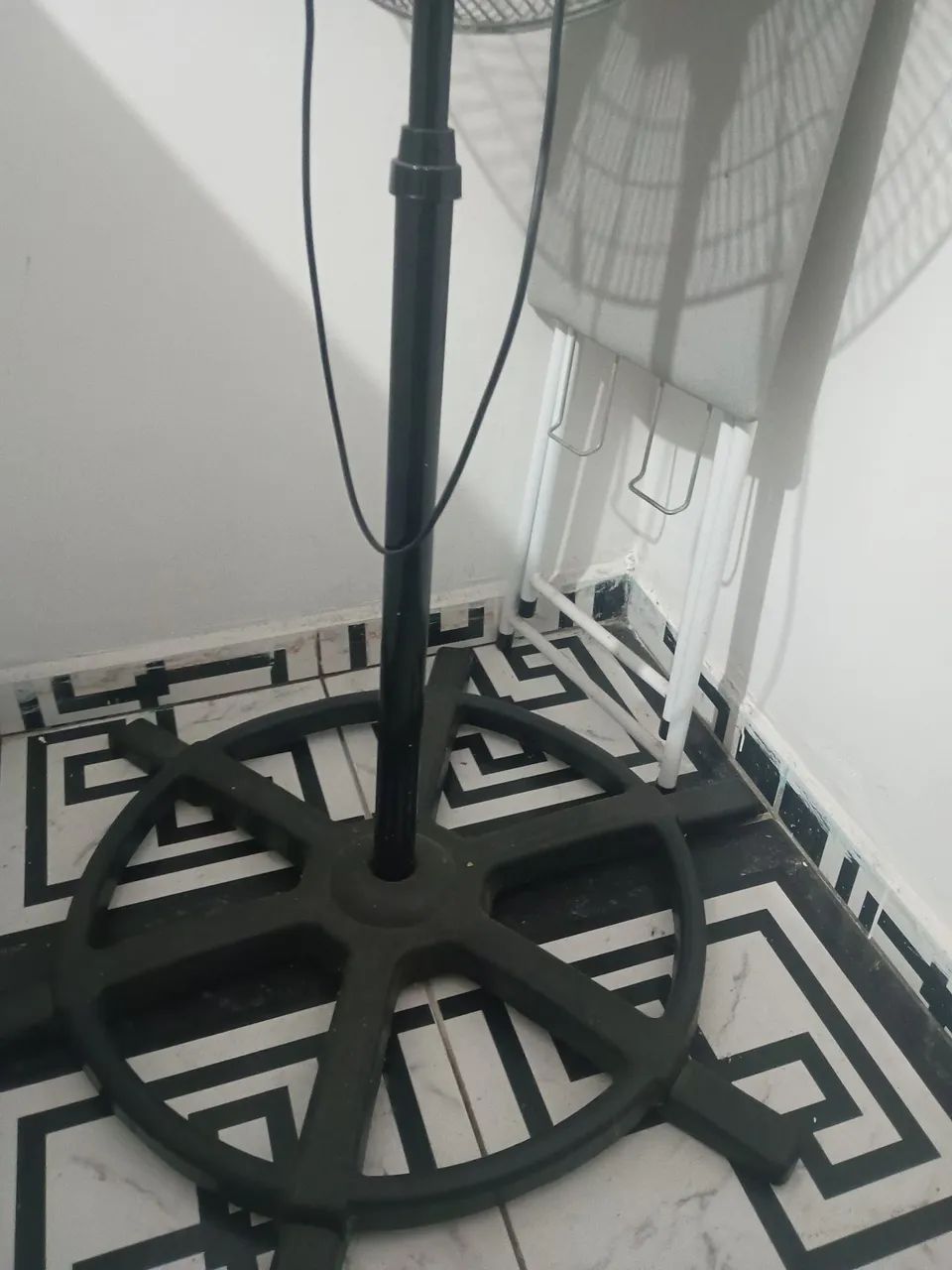 Vendo ventilador coluna ventisol 220v  - Foto 4