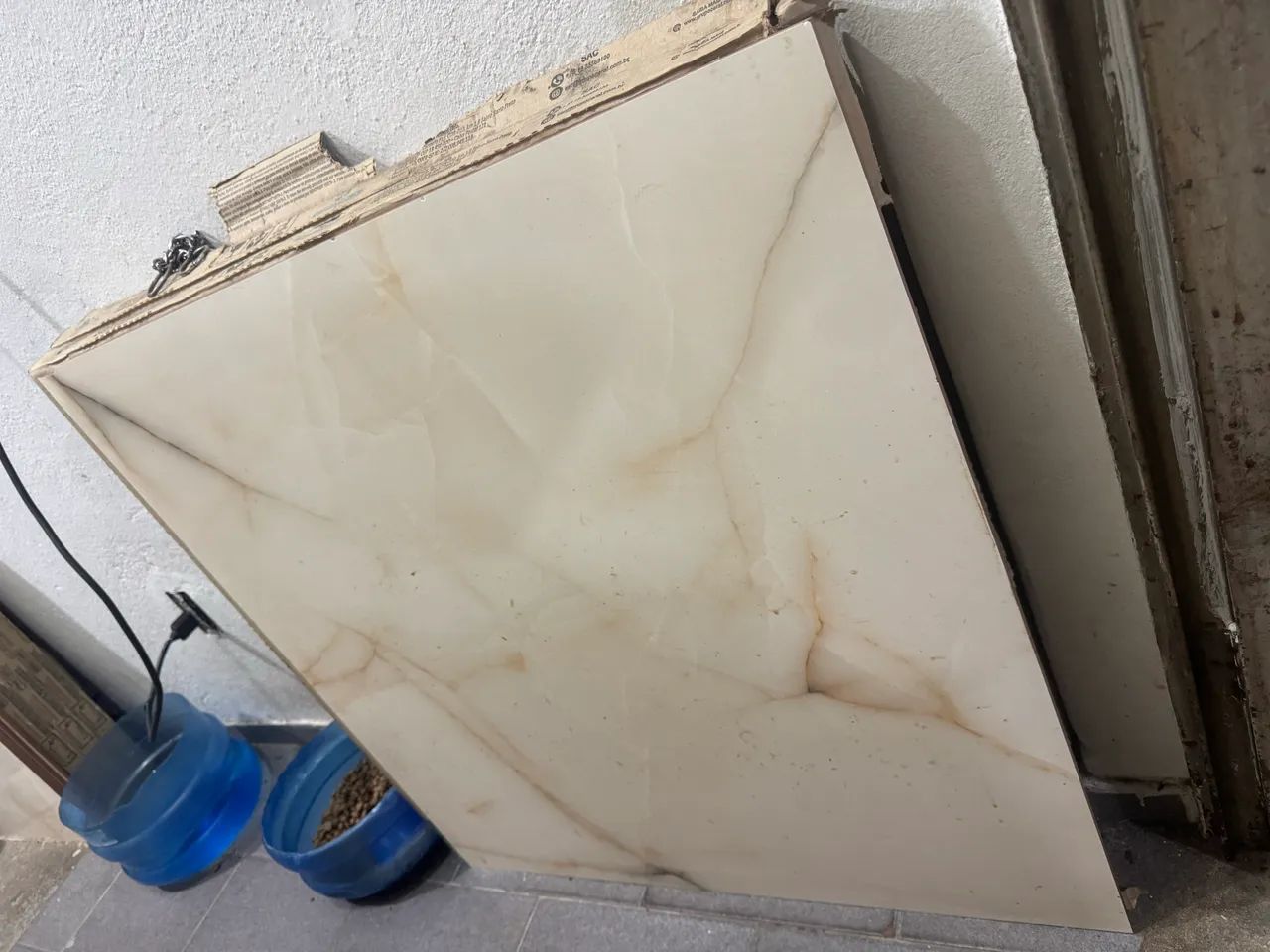 Cerâmica retificada 82x82 