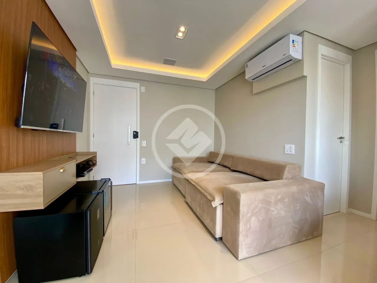 Apartamento com 2 suítes mobiliado no Setor Bueno codigo: 276173