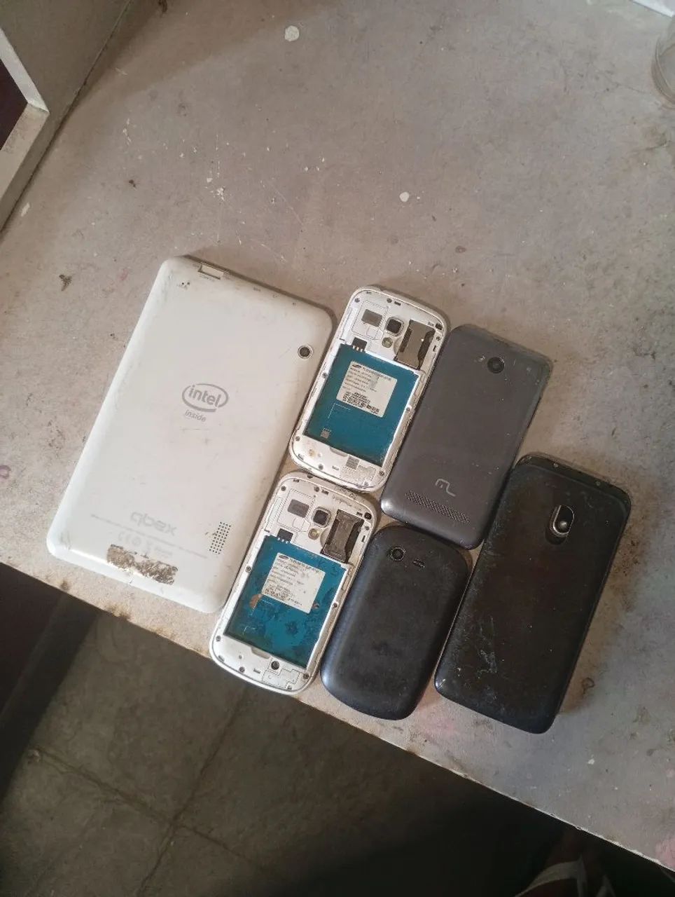 Vendo esses celulares pra tirar peca  - Foto 2