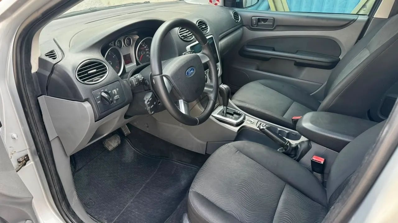 Ford Focus Focus Sedan 2.0 16V/2.0 16V Flex 4p Aut. 2013