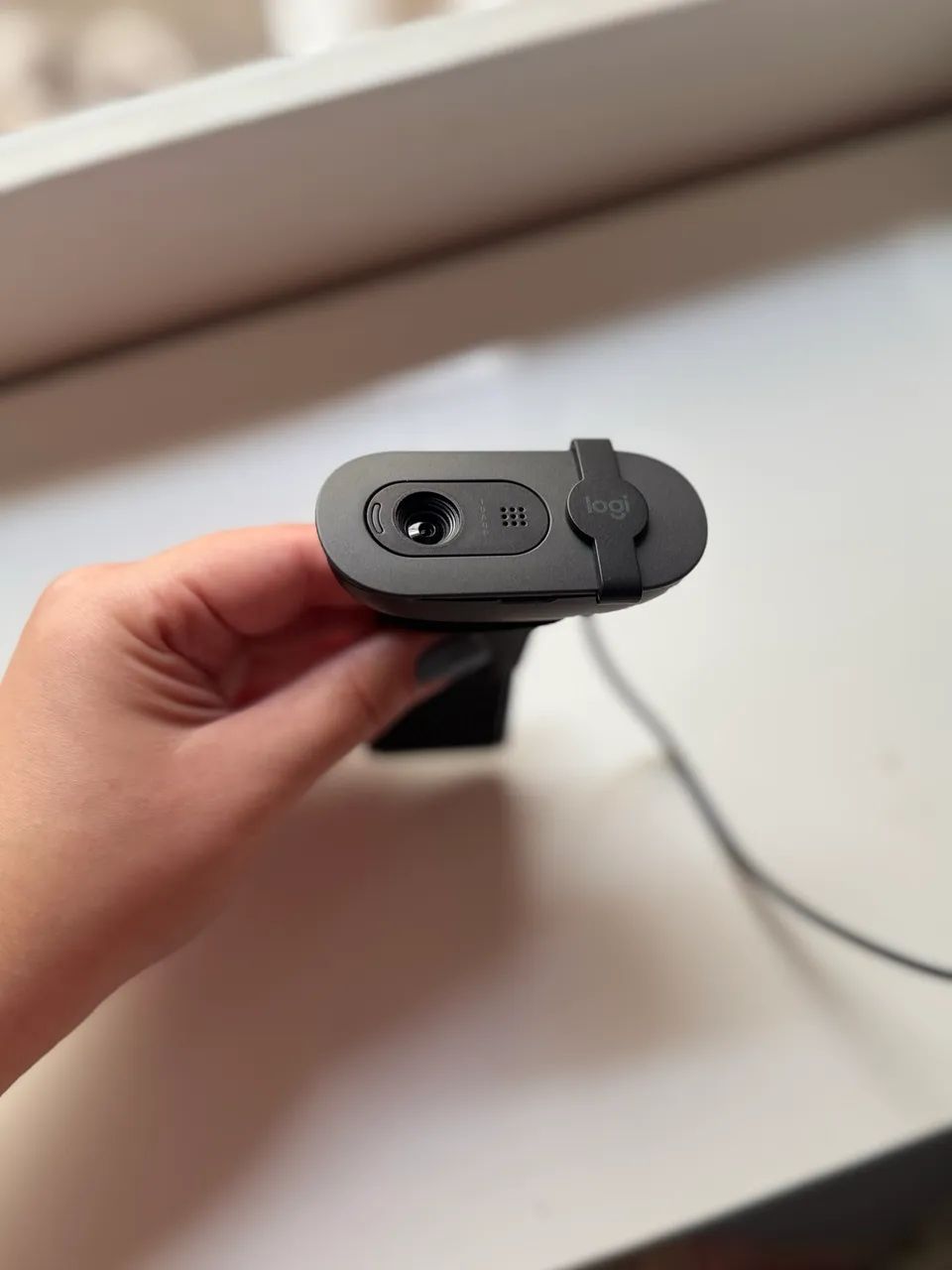 Webcam Full HD Logitech Brio 100 - Grafite - Foto 2